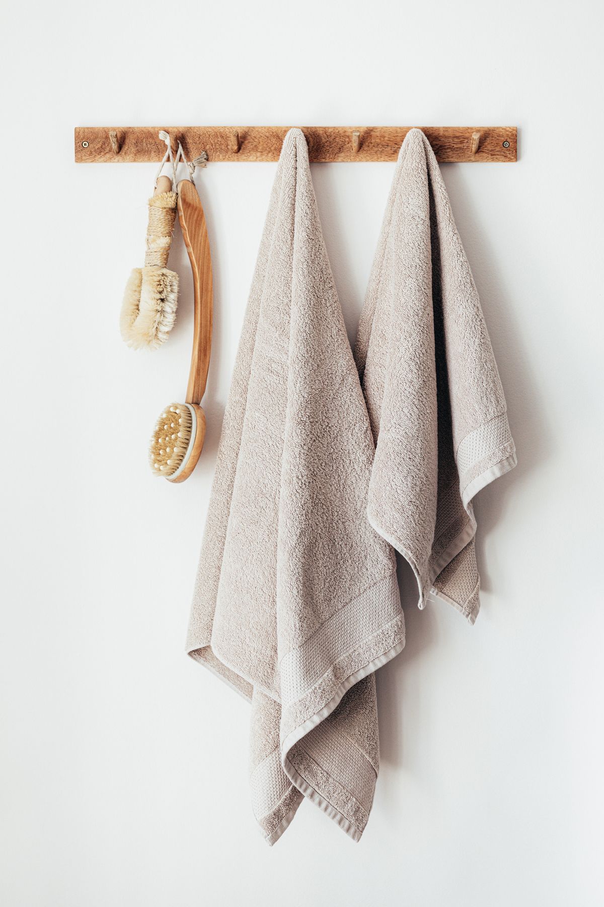 Fresh spa towels, Neecie Nails It Houston